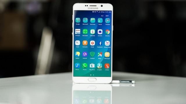 SAMSUNG GALAXY NOTE 5

İşletim Sistemi: Android 5.1.1 Lollipop
İşlemci Hızı: 2.1 GHz Exynos 7420
Ram: 4 GB
Batarya: 3000 mAh
Ekran Boyutu: 5.7 inç
Ekran Çözünürlüğü: 1440 x 2560
Kamera Çözünürlüğü: 16 Megapiksel
Dahili depolama: 32 GB

Eski fiyatı: 2.579 TL
Yeni fiyatı: 2.299 TL